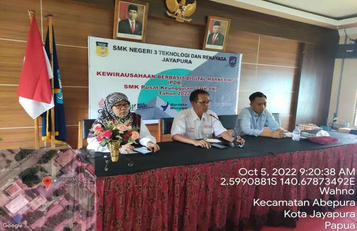 WORKSHOP KEWIRAUSAHAAN BERBASIS DIGITAL MARKETING TAHUN PELAJARAN 2022/2023